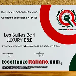 Couette-café Les, Bari